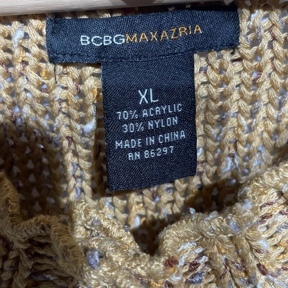 BCBGMaxAzria Knit crochet yellow button up cardigan great condition size XL - Picture 2 of 7